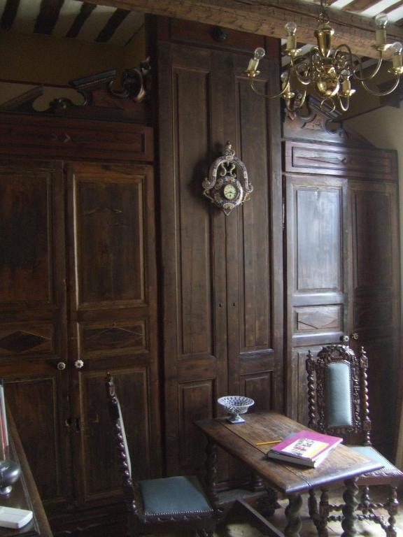 Saint-Bonnet-du-Gard ビズ ドゥ ラ トゥール Bed & Breakfast 部屋 写真