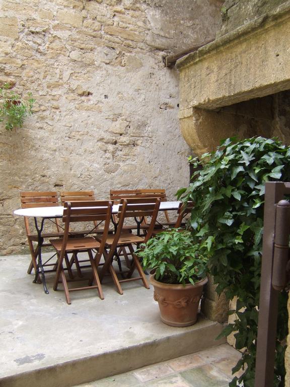 Saint-Bonnet-du-Gard ビズ ドゥ ラ トゥール Bed & Breakfast エクステリア 写真